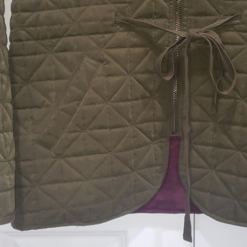 Signature weekends quilted jacket. - Picture 7 of 15